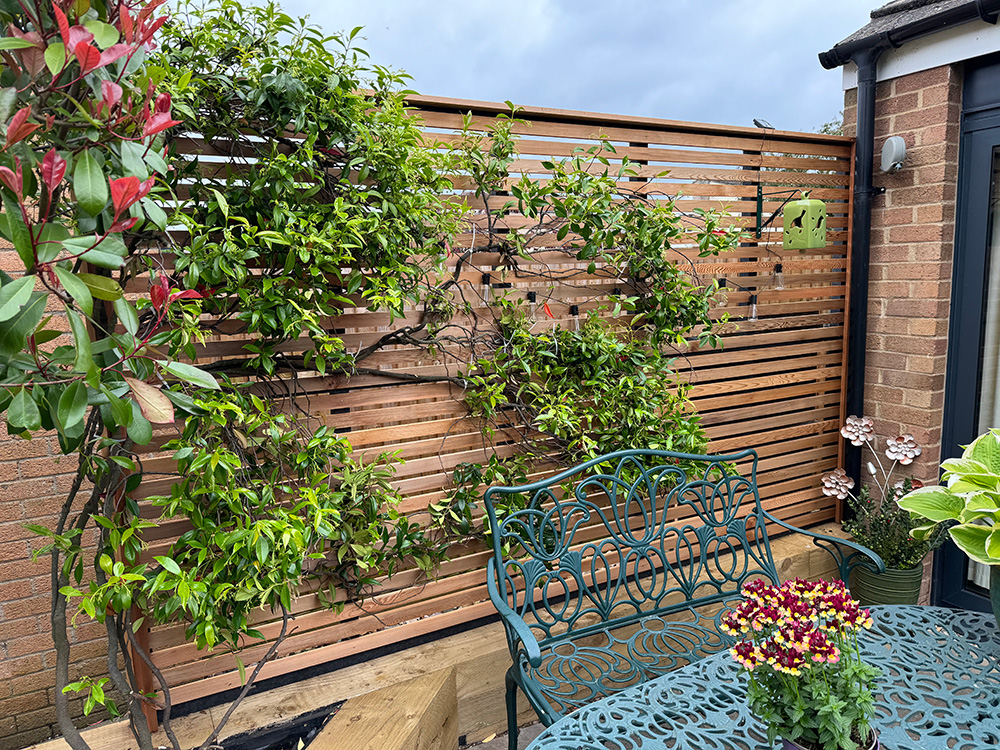 Modern Wooden Slate Garden Screen
